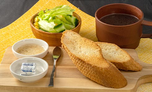 パン＆ミニサラダ＆コーンスープ